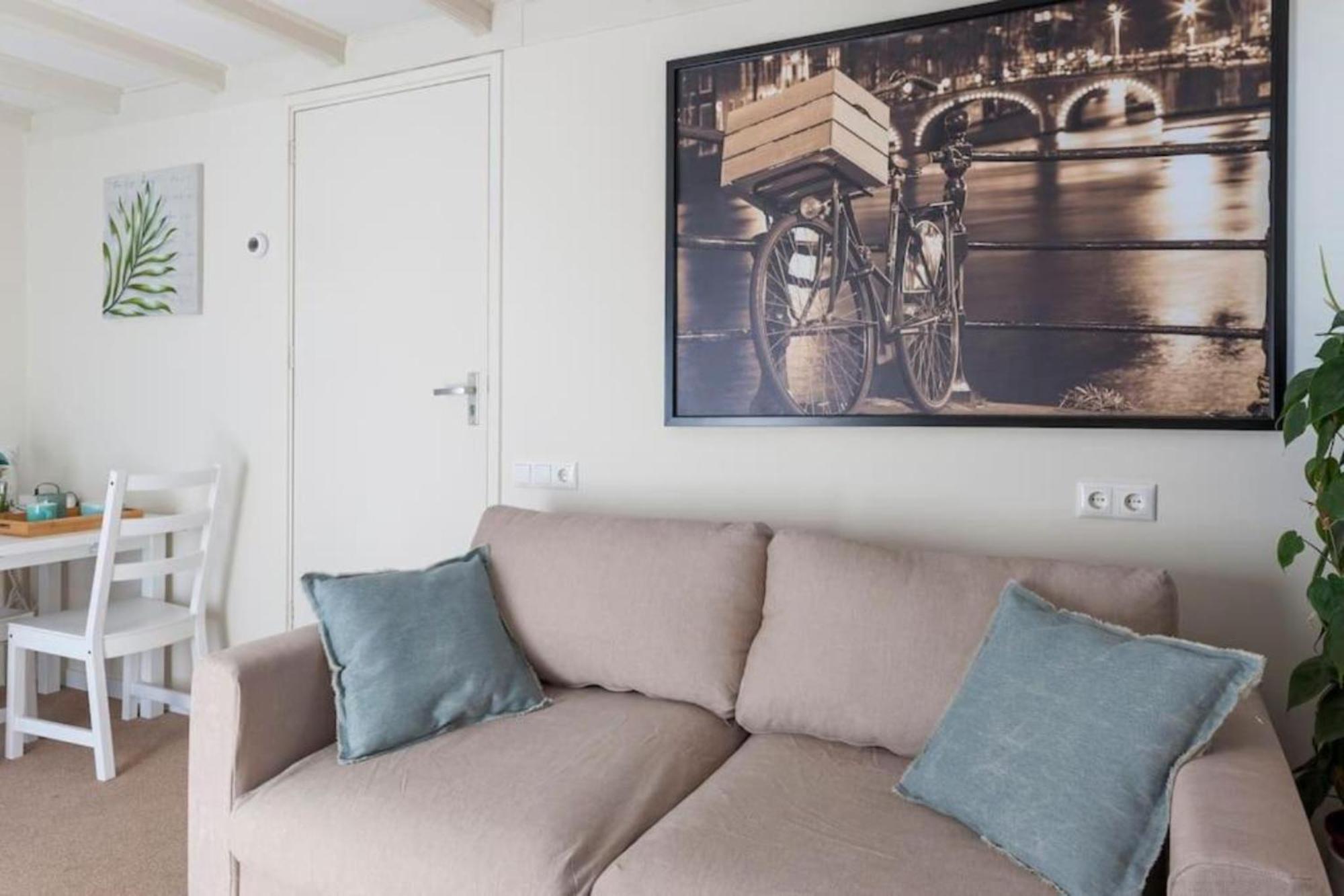 Front Room In Villa Near Centre And Tue 에인트호번 외부 사진